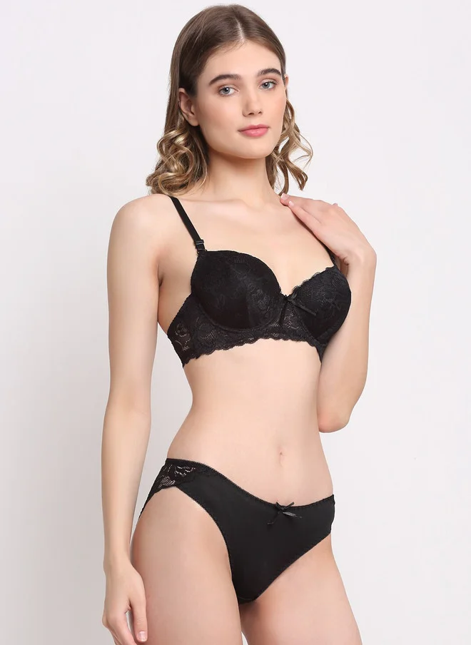 ليس اند مي  Laceandme Women Black Self-Design Lingerie Set